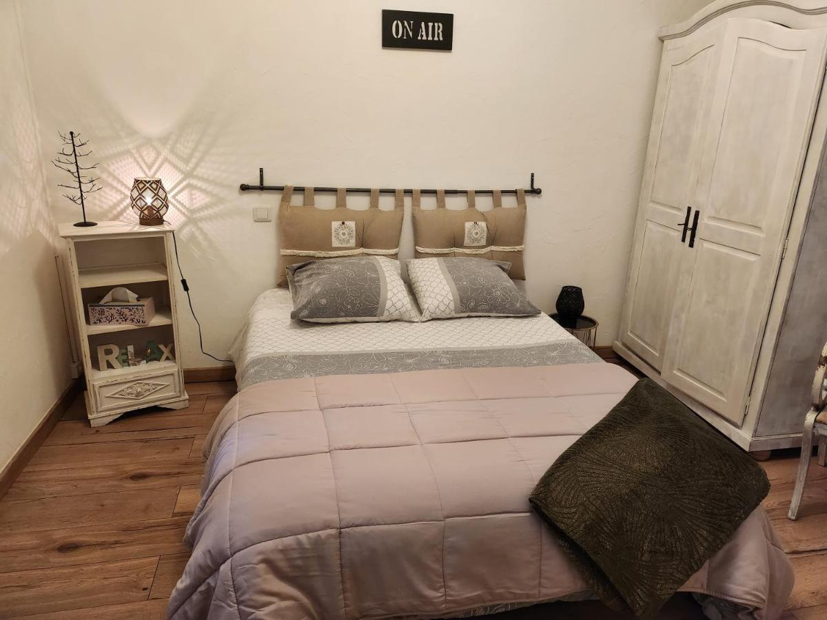 Appartement Cosy En Rdc Remoulins Exterior foto